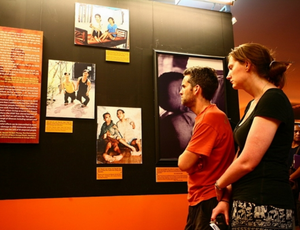 Experience Ho Chi Minh City’s safe sites with guided tours